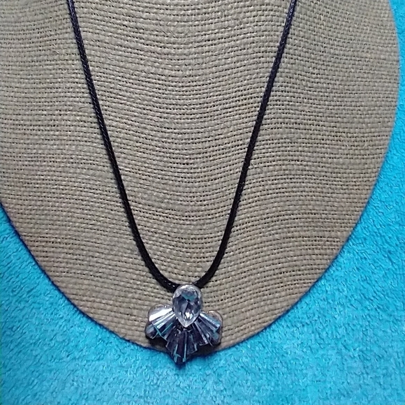 Goldtone abstract crystal grey necklace - Picture 5 of 5